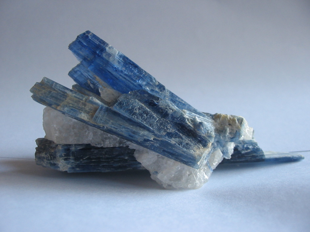 Thumbnail of Kyanite