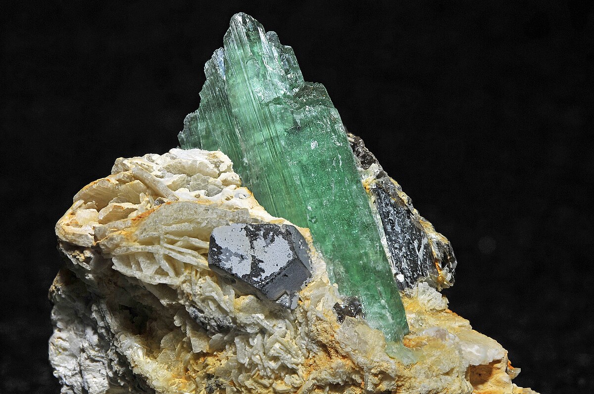 Thumbnail of Hiddenite